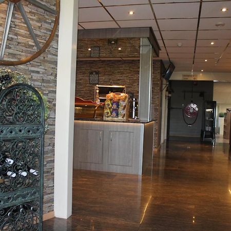 Hotel Restaurant 'T Klokje レーネスセ エクステリア 写真