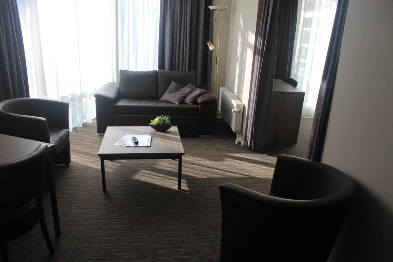 Hotel Restaurant 'T Klokje レーネスセ エクステリア 写真