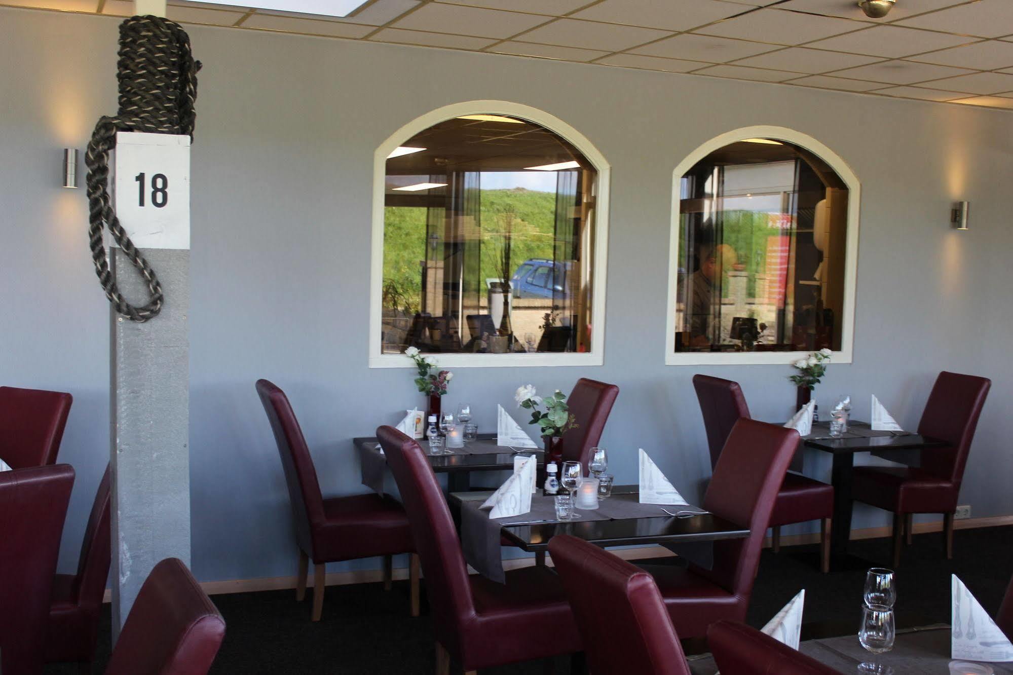 Hotel Restaurant 'T Klokje レーネスセ エクステリア 写真